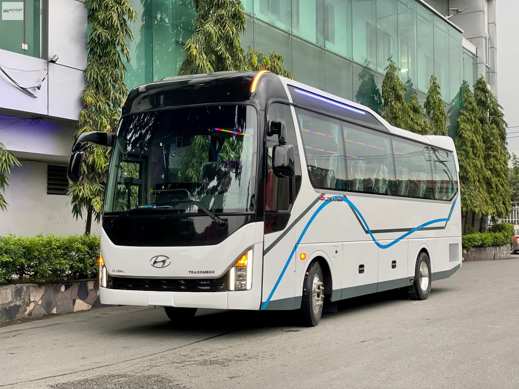Bảng Giá Thuê Xe 29 Chỗ Tại TPHCM【CÓ TÀI XẾ】1 Ngày 6 Hình ảnh thuê xe 29 chỗ 1 ngày có tài xế tại thuê xe Cty TNHH Thương Mại Dịch Vụ Vận Tải KIM CƯƠNG