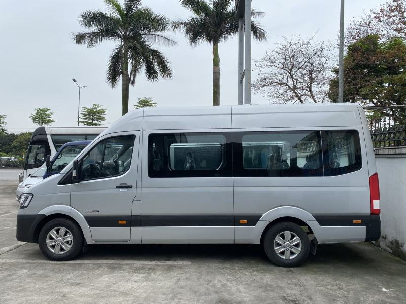 Giá Thuê Xe Đưa Đón Sân Bay Đà Nẵng: Trải Nghiệm Di Chuyển Êm Ái và Chuyên Nghiệp