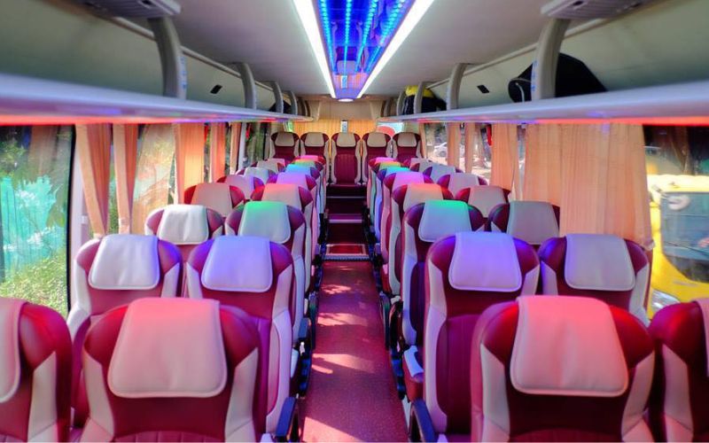 Cho Thuê Xe 45 Chỗ Tại Bình Dương Có Tài Xế 3 Nội thất xe 45 chỗ của Cty TNHH Thương Mại Dịch Vụ Vận Tải KIM CƯƠNG
